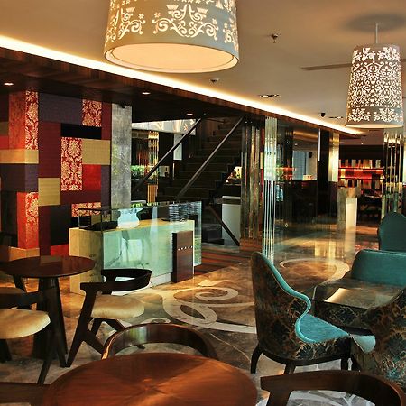 Maya Hotel Чандігарх Екстер'єр фото